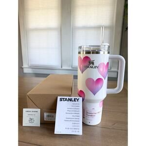 Stanley Valentine's Day 40 oz Stainless Steel H2.0 Flowstate Quencher Tumbler